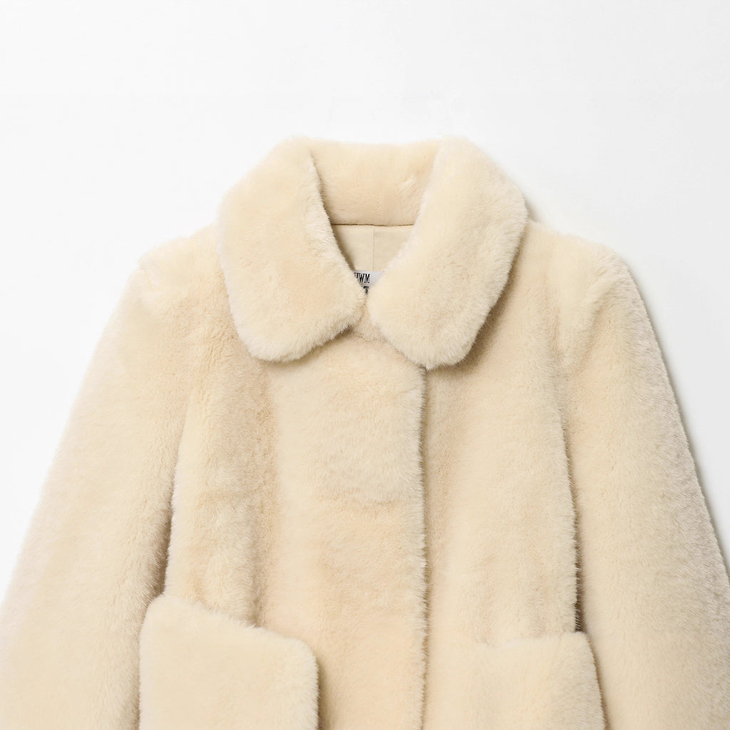 Fashionable Coat With A Belt